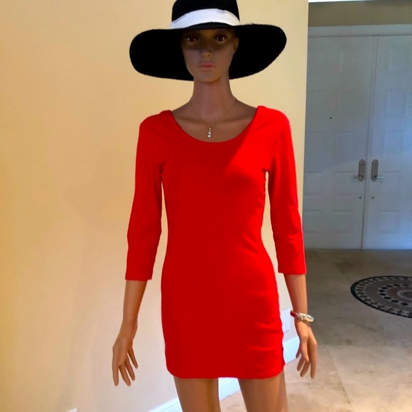 Form fitting Red Dress. (Clearance) - Picture 2 of 5